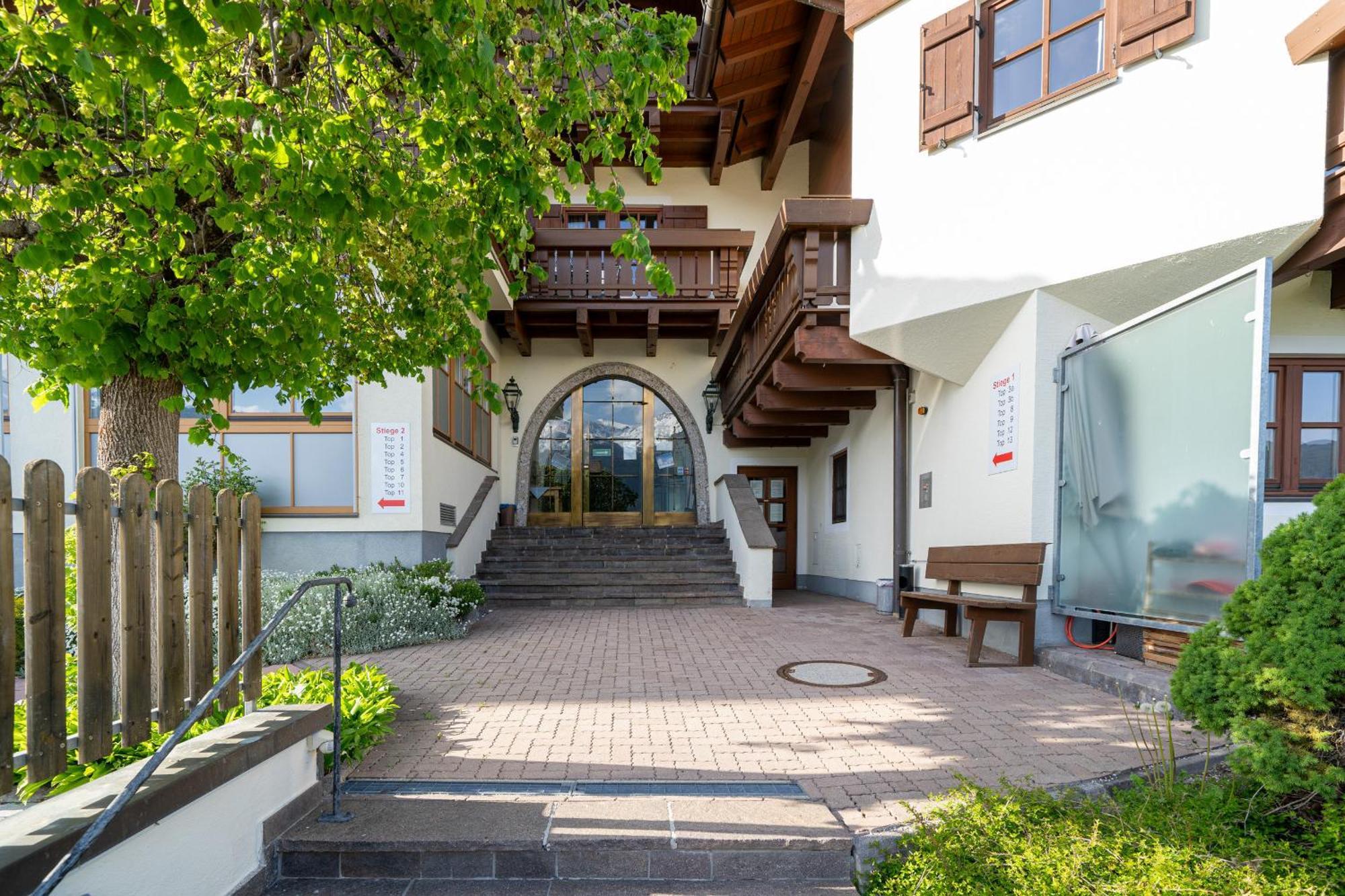 Apartment Select Top 8 - By Four Seasons Apartments ピーゼンドルフ エクステリア 写真